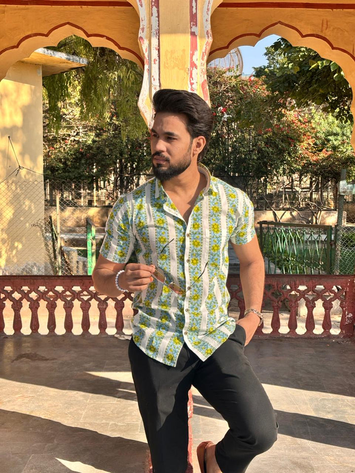 Men’s Printed Short Sleeve Casual Shirt