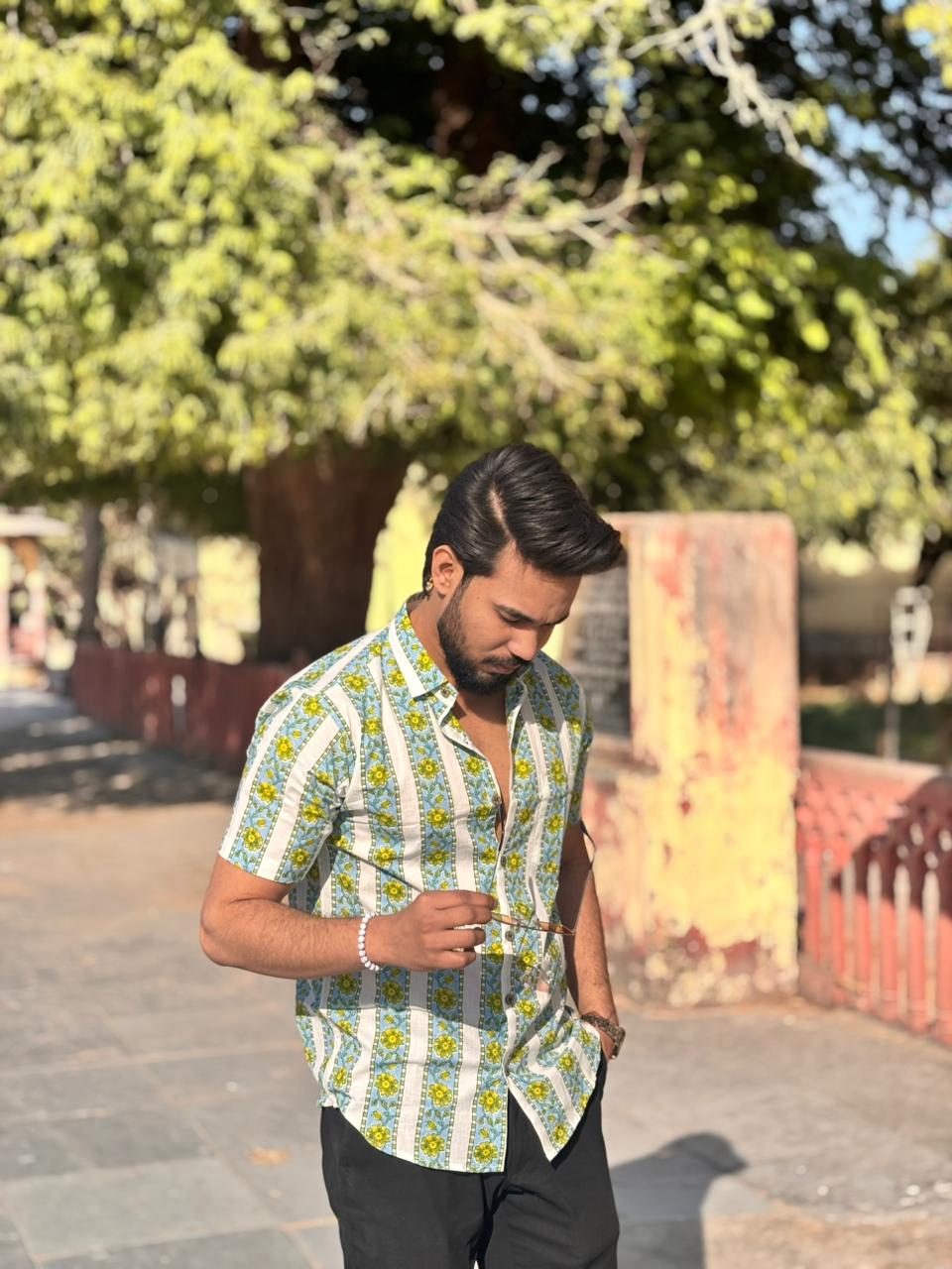 Men’s Printed Short Sleeve Casual Shirt