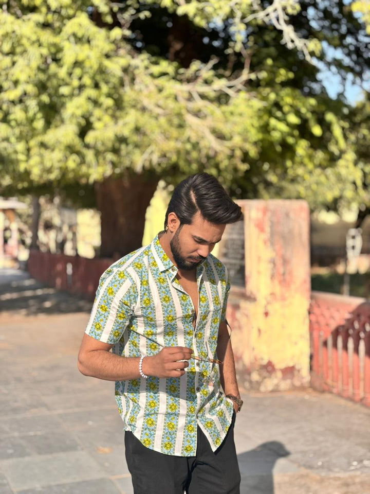 Men’s Printed Short Sleeve Casual Shirt