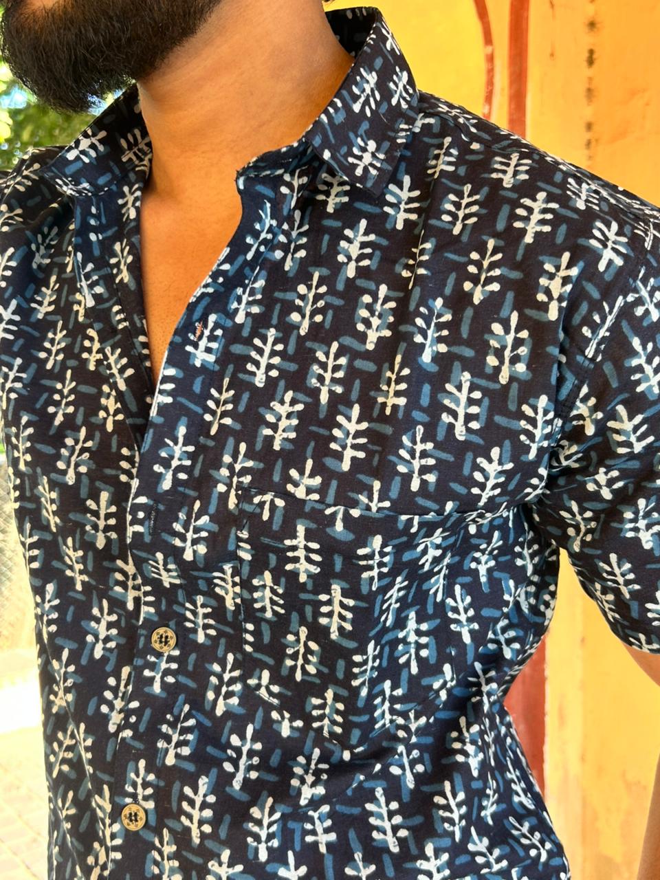 Men’s Navy Blue Printed Casual Shirt