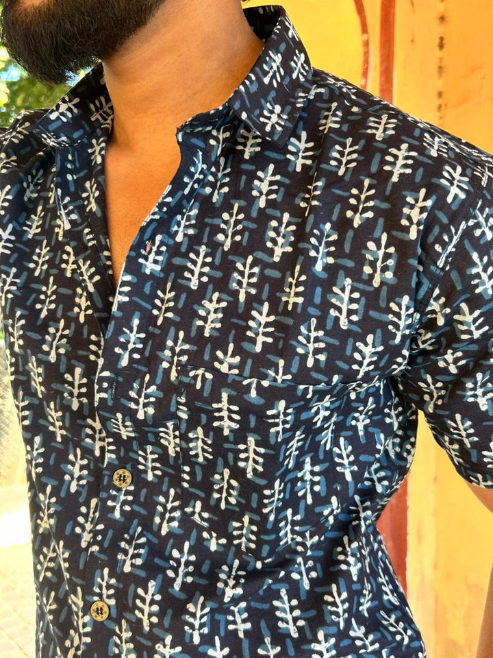 Men’s Navy Blue Printed Casual Shirt