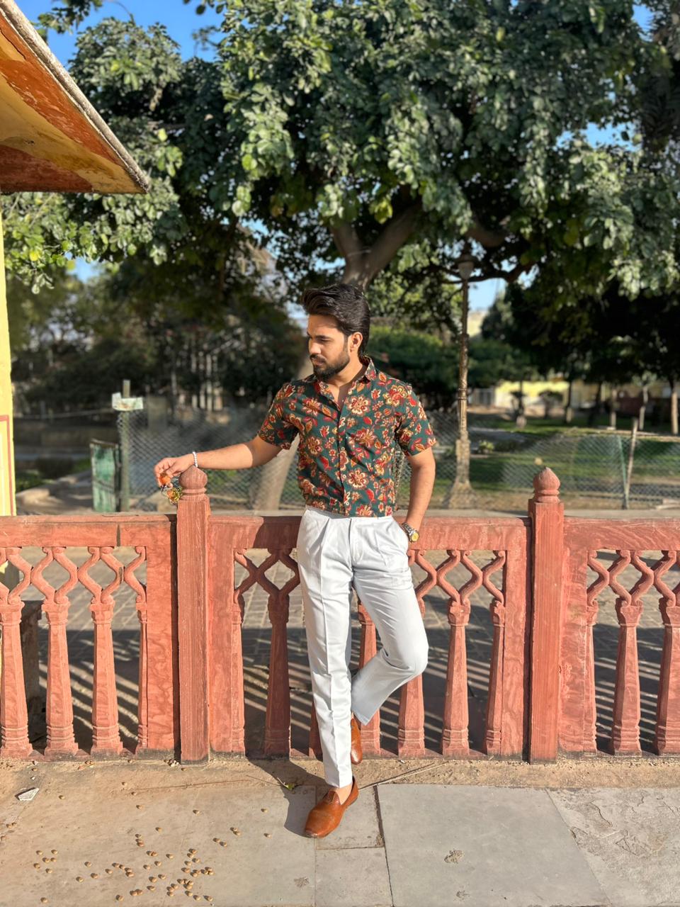 Men’s Dark Green Floral Printed Casual Shirt